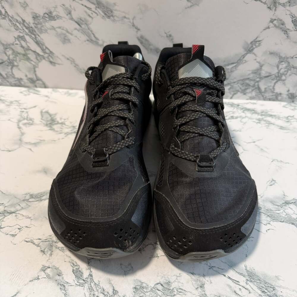 Altra Men 10 Lone Peak 5 Shoe Trail Running Sneaker Black Athletic Activewear - Picture 2 of 8
